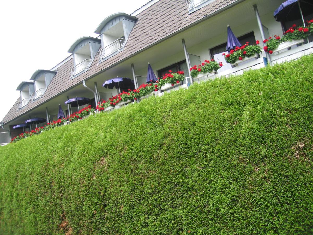 Hotel Zum Rosenteich Bad Zwischenahn Exterior foto
