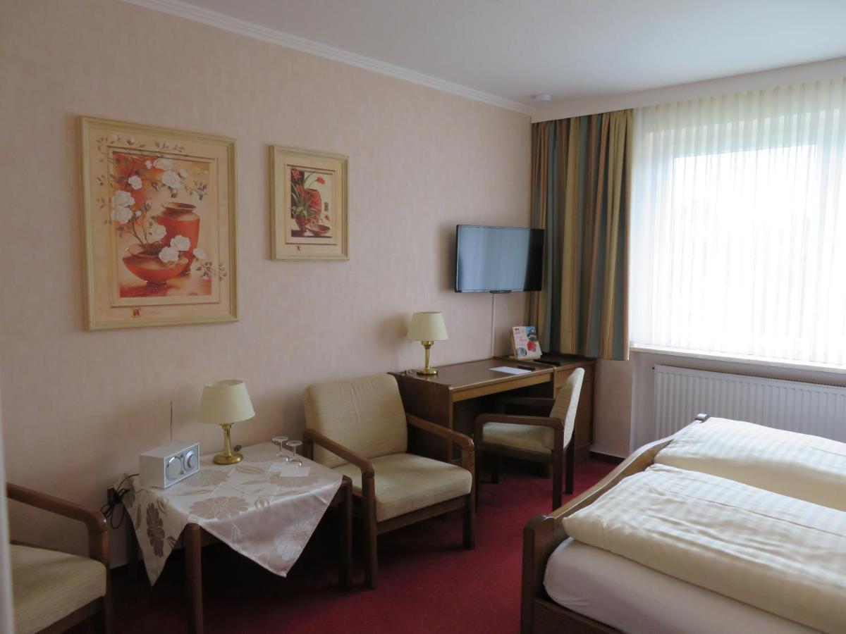 Hotel Zum Rosenteich Bad Zwischenahn Exterior foto